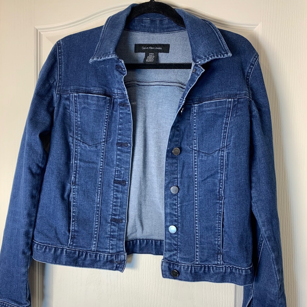 Calvin Klein Jeans Classic Blue Denim Jacket – Fitted,‎ Size Small
